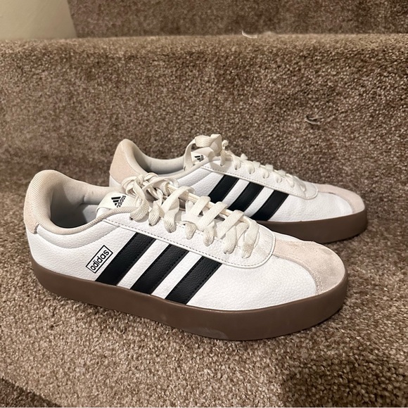 Adidas VL court 3.0 wmns size 10 - Picture 4 of 5